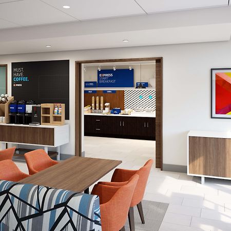 Holiday Inn Express & Suites - Williamstown - Glassboro By Ihg Dış mekan fotoğraf