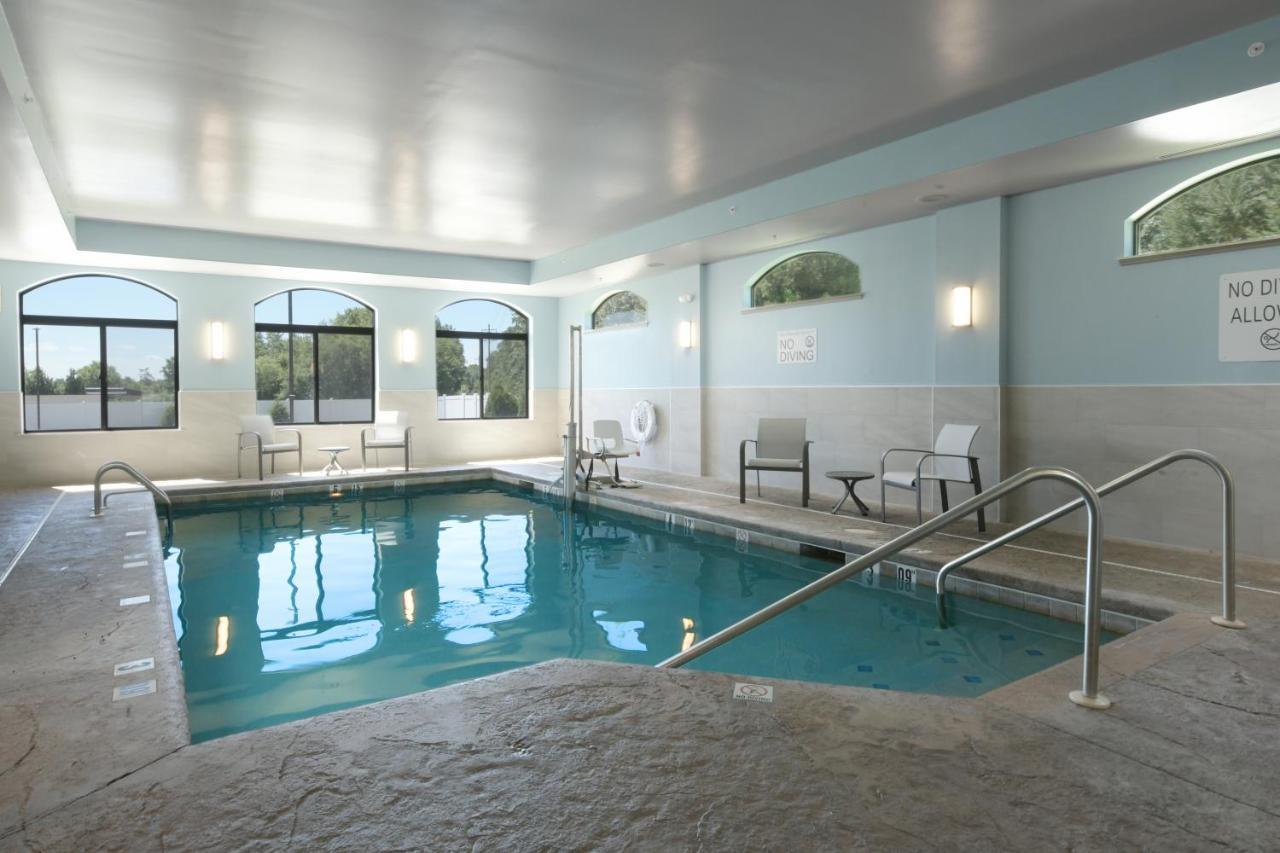 Holiday Inn Express & Suites - Williamstown - Glassboro By Ihg Dış mekan fotoğraf