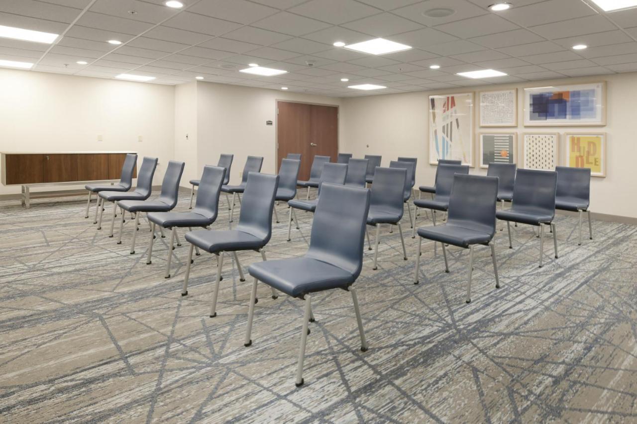 Holiday Inn Express & Suites - Williamstown - Glassboro By Ihg Dış mekan fotoğraf