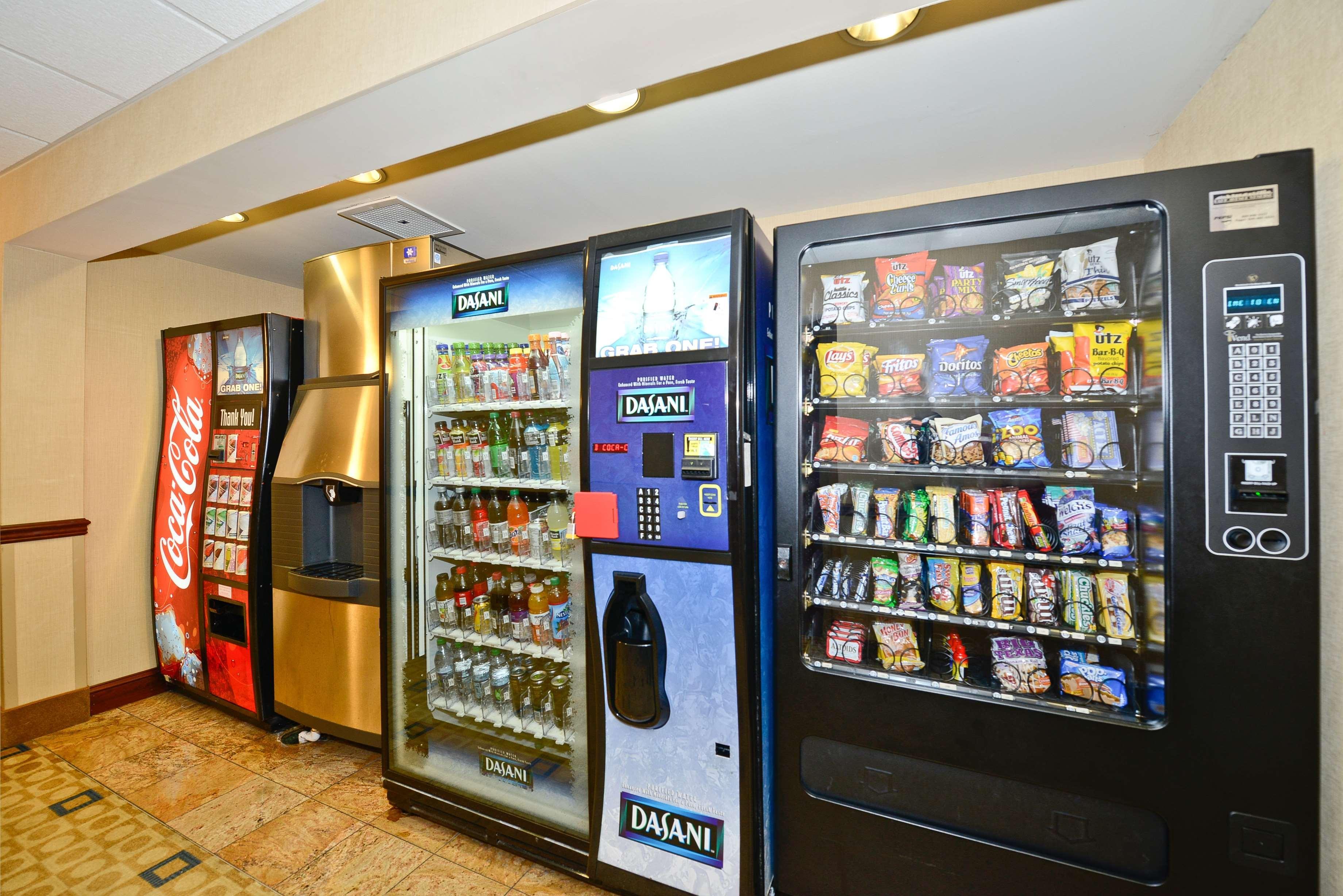 Holiday Inn Express & Suites - Williamstown - Glassboro By Ihg Dış mekan fotoğraf
