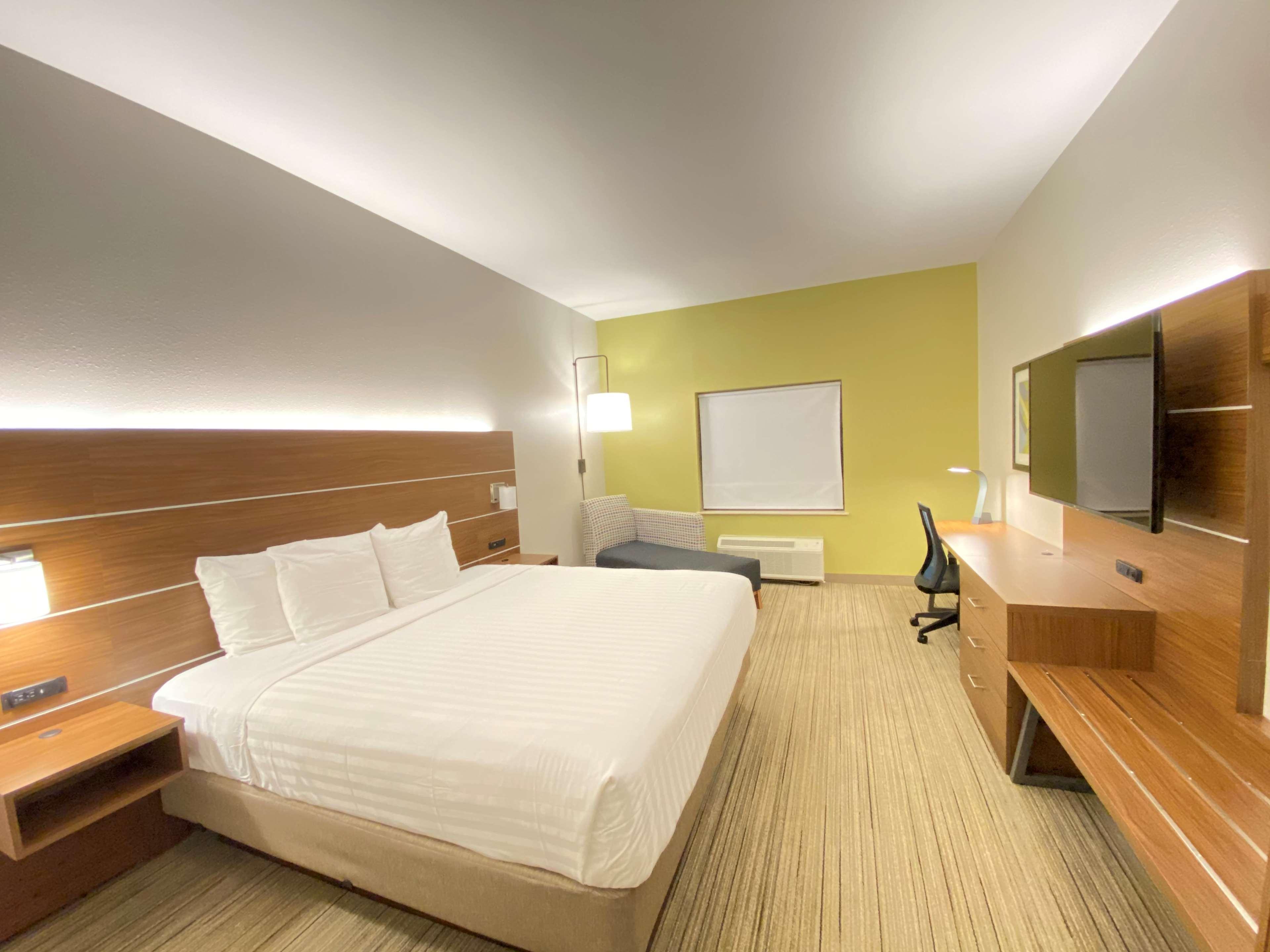 Holiday Inn Express & Suites - Williamstown - Glassboro By Ihg Dış mekan fotoğraf