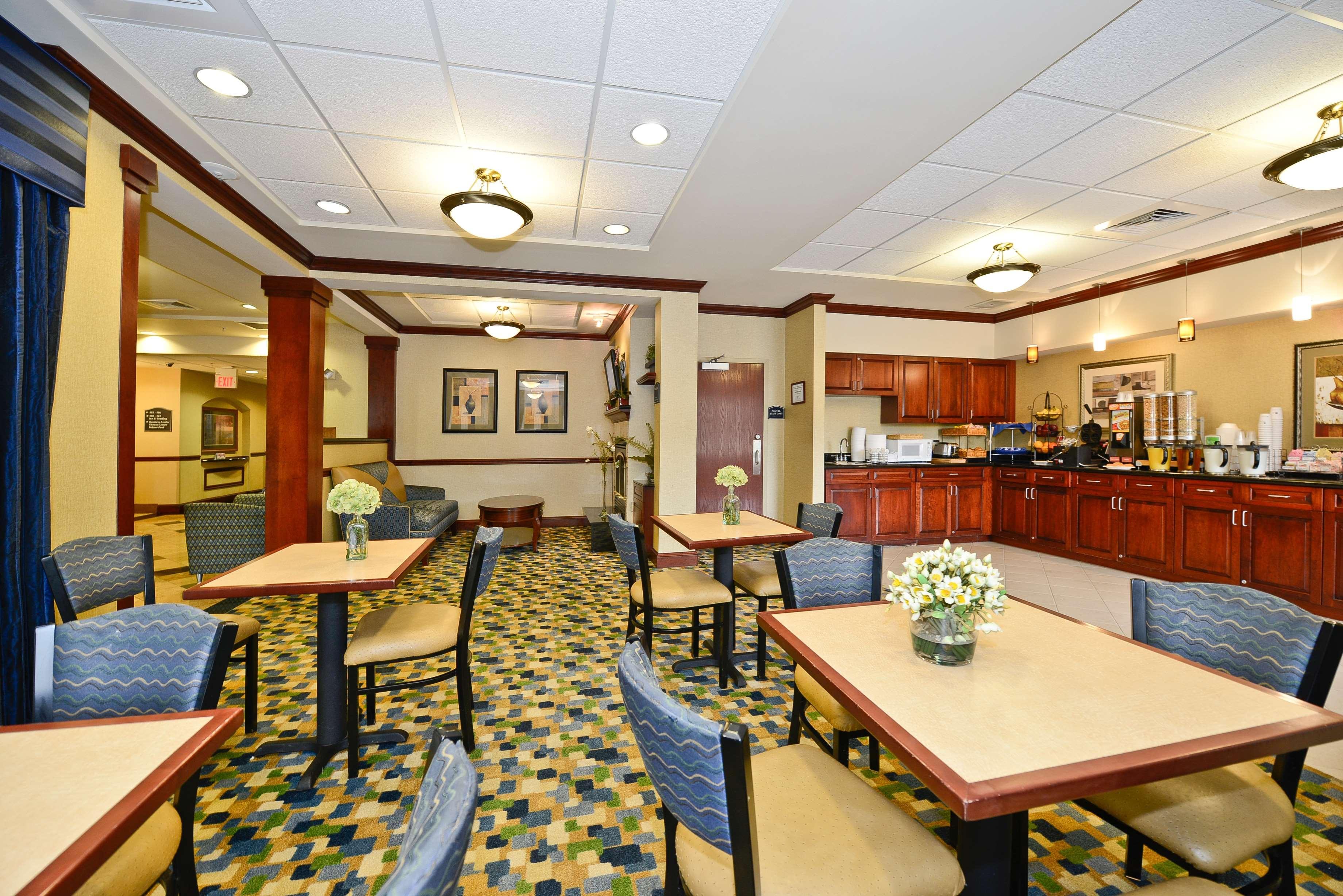Holiday Inn Express & Suites - Williamstown - Glassboro By Ihg Dış mekan fotoğraf